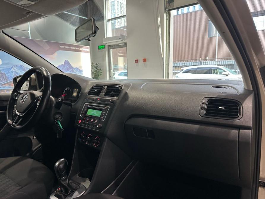 Volkswagen Polo V Рестайлинг Москва  - изображение 10