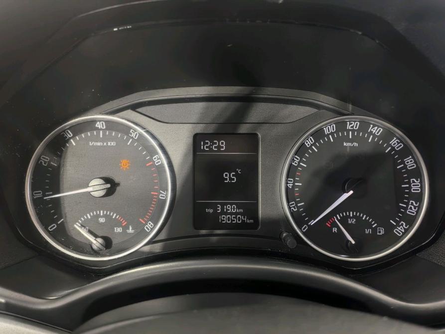 Skoda Octavia II (A5) Рестайлинг Санкт-Петербург  - изображение 9