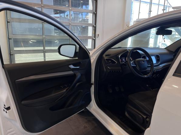 Lada (ВАЗ) Vesta I Рестайлинг (NG) с пробегом 2023 года, цена 1 160 000 рублей, 71697 км, седан, Автокод Объявления