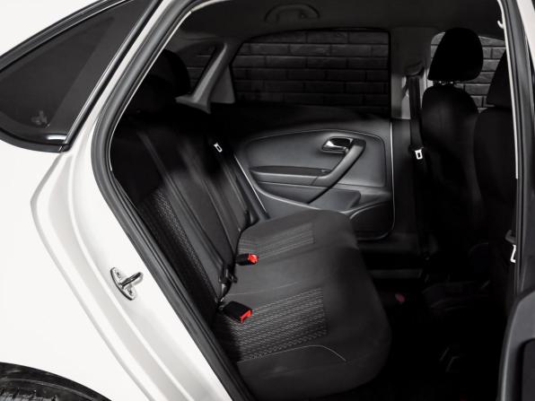Volkswagen Polo V Рестайлинг с пробегом 2015 года, цена 750 000 рублей, 176991 км, седан, Автокод Объявления