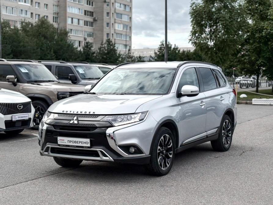 Mitsubishi Outlander III Рестайлинг 3 Санкт-Петербург  - изображение 1