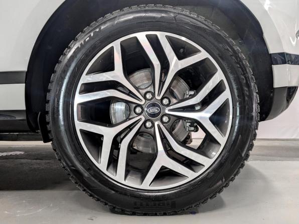 Land Rover Range Rover Evoque II Рестайлинг с пробегом 2024 года, цена 5 440 000 рублей, 12691 км, внедорожник, Автокод Объявления