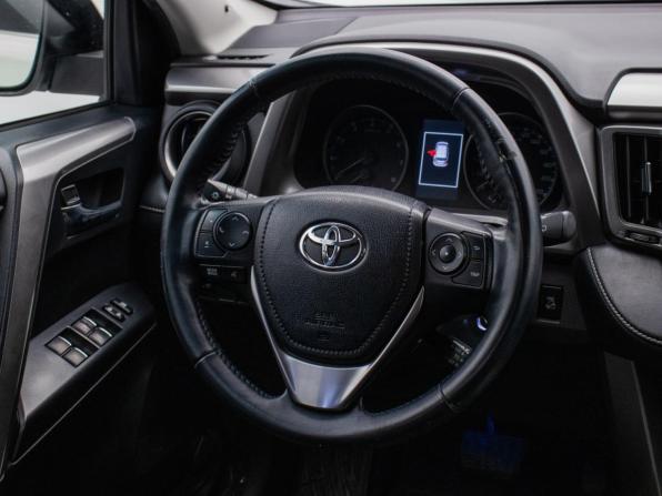Toyota RAV4 IV (XA40) Рестайлинг с пробегом 2017 года, цена 2 280 000 рублей, 185251 км, внедорожник, Автокод Объявления