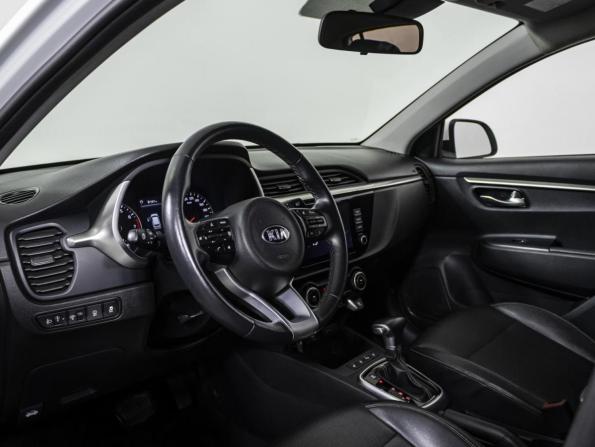 Kia Rio IV Рестайлинг с пробегом 2021 года, цена 1 679 000 рублей, 96500 км, хэтчбек, Автокод Объявления