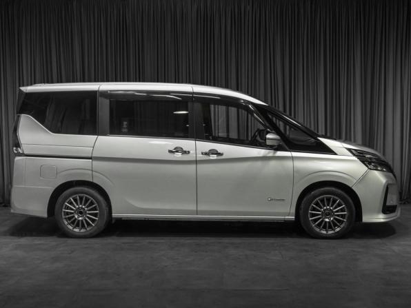 Nissan Serena V (C27) с пробегом 2018 года, цена 2 070 000 рублей, 57800 км, минивэн, Автокод Объявления