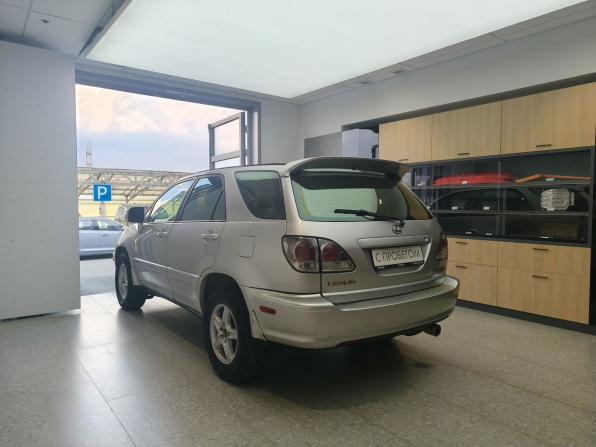 Lexus RX I с пробегом 2001 года, цена 670 000 рублей, 299345 км, внедорожник, Автокод Объявления