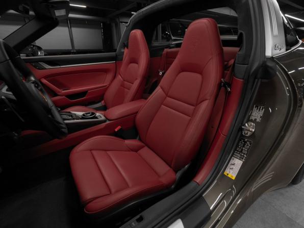 Porsche 911 VIII (992) с пробегом 2023 года, цена 22 000 000 рублей, 9651 км, тарга, Автокод Объявления
