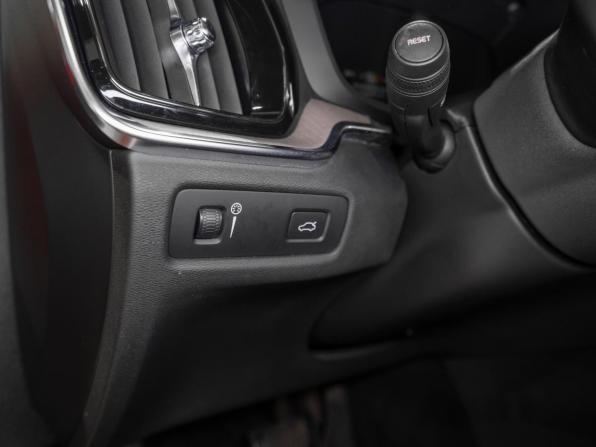 Volvo S60 III с пробегом 2020 года, цена 2 970 000 рублей, 81221 км, седан, Автокод Объявления