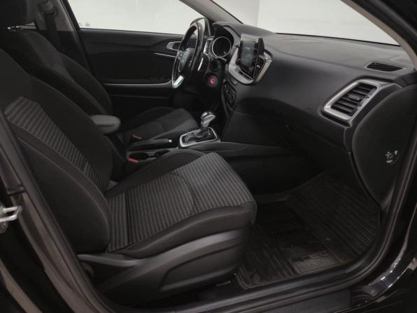Kia Ceed III Рестайлинг с пробегом 2023 года, цена 1 820 000 рублей, 146300 км, хэтчбек, Автокод Объявления