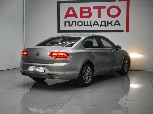 Volkswagen Passat B8 с пробегом 2016 года, цена 2 229 000 рублей, 96246 км, седан, Автокод Объявления