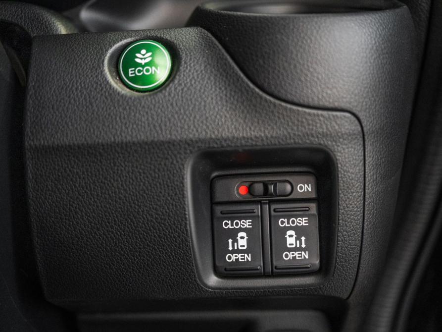 Honda N-BOX I Рестайлинг Иркутск  - изображение 17