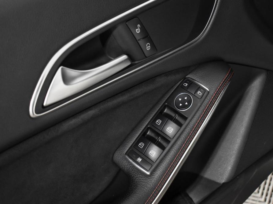 Mercedes-Benz CLA I (C117 X117) Рестайлинг Санкт-Петербург  - изображение 10