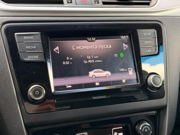 Skoda Rapid I Рестайлинг с пробегом 2019 года, цена 1 259 000 рублей, 101000 км, лифтбек, Автокод Объявления