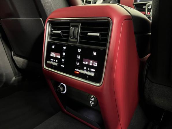 Porsche Cayenne III с пробегом 2019 года, цена 8 440 000 рублей, 50664 км, внедорожник, Автокод Объявления