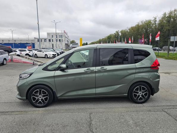 Honda Freed II Рестайлинг с пробегом 2021 года, цена 1 679 995 рублей, 107535 км, компактвэн, Автокод Объявления