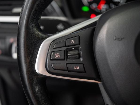 BMW X1 II (F48) Рестайлинг с пробегом 2021 года, цена 3 300 000 рублей, 88764 км, внедорожник, Автокод Объявления