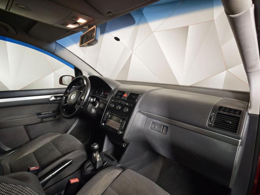 Volkswagen Touran I Москва  - изображение 10