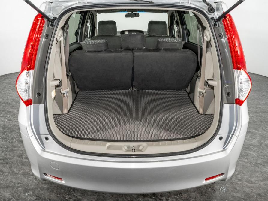 Toyota Passo Sette Иркутск  - изображение 15