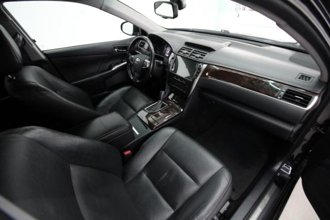 Toyota Camry VII (XV50) Рестайлинг 2 с пробегом 2018 года, цена 2 250 000 рублей, 210000 км, седан, Автокод Объявления