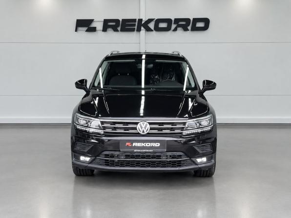 Volkswagen Tiguan II с пробегом 2018 года, цена 2 149 000 рублей, 195267 км, внедорожник, Автокод Объявления