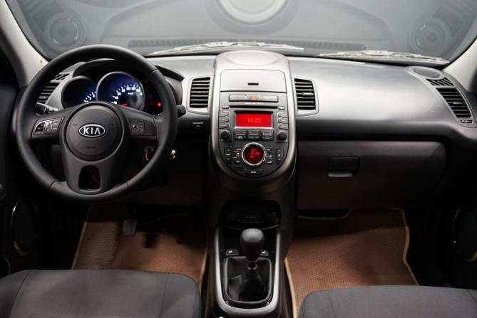 Kia Soul I Рестайлинг с пробегом 2012 года, цена 1 180 000 рублей, 125000 км, хэтчбек, Автокод Объявления