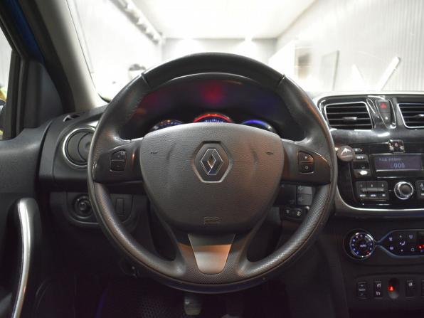 Renault Sandero II с пробегом 2018 года, цена 849 000 рублей, 183551 км, хэтчбек, Автокод Объявления