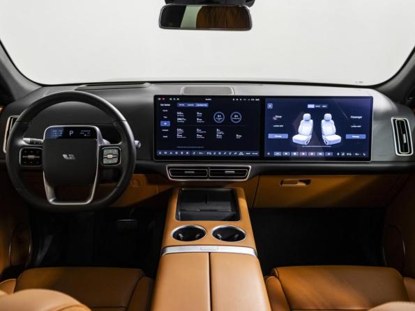 Li Auto (Lixiang) L7 I с пробегом 2024 года, цена 6 750 000 рублей, 22000 км, внедорожник, Автокод Объявления