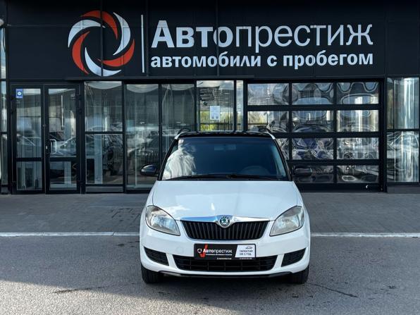 Skoda Fabia II Рестайлинг с пробегом 2011 года, цена 768 000 рублей, 210221 км, универсал, Автокод Объявления