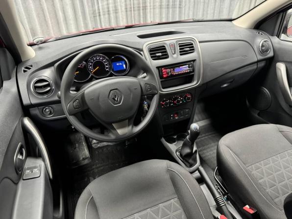 Renault Sandero II с пробегом 2015 года, цена 1 395 000 рублей, 4812 км, хэтчбек, Автокод Объявления