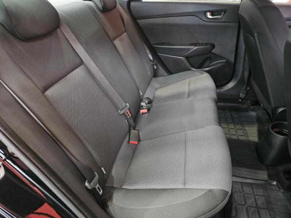Hyundai Solaris II с пробегом 2018 года, цена 1 245 000 рублей, 122539 км, седан, Автокод Объявления