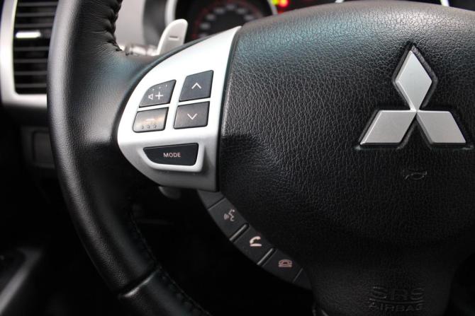 Mitsubishi Outlander II с пробегом 2007 года, цена 1 049 000 рублей, 200000 км, внедорожник, Автокод Объявления