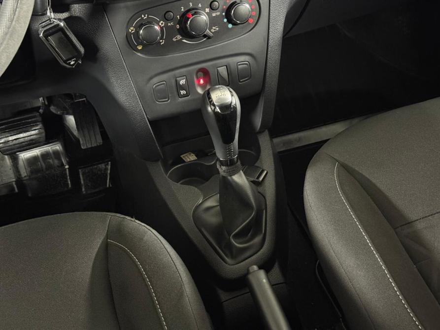 Renault Sandero II Екатеринбург  - изображение 21