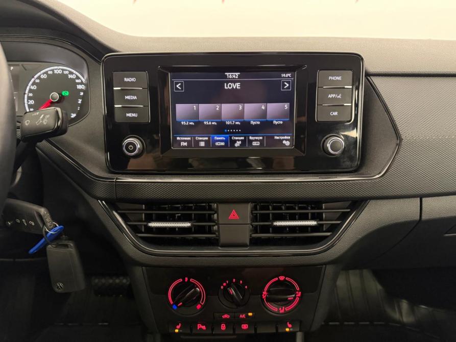 Volkswagen Polo VI Псков  - изображение 14