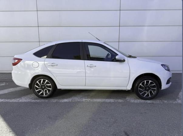 Lada (ВАЗ) Granta I Рестайлинг с пробегом 2022 года, цена 800 000 рублей, 67785 км, лифтбек, Автокод Объявления