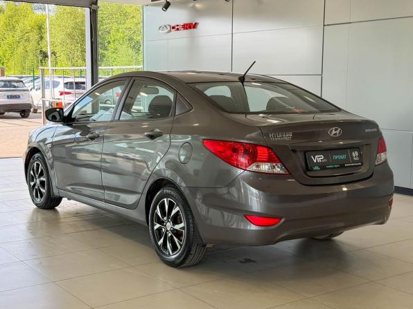 Hyundai Solaris I с пробегом 2011 года, цена 735 000 рублей, 196208 км, седан, Автокод Объявления