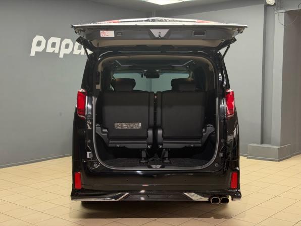 Toyota Alphard III Рестайлинг с пробегом 2018 года, цена 5 500 000 рублей, 39484 км, минивэн, Автокод Объявления