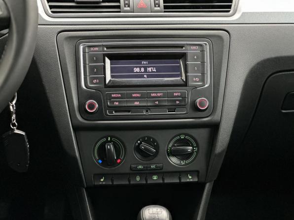 Skoda Rapid I с пробегом 2014 года, цена 965 000 рублей, 150100 км, лифтбек, Автокод Объявления