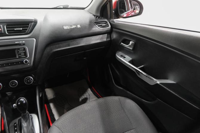 Kia Rio III Рестайлинг с пробегом 2015 года, цена 999 000 рублей, 202000 км, хэтчбек, Автокод Объявления