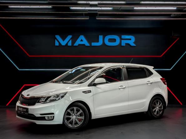 Kia Rio III Рестайлинг с пробегом 2015 года, цена 1 250 000 рублей, 83676 км, хэтчбек, Автокод Объявления