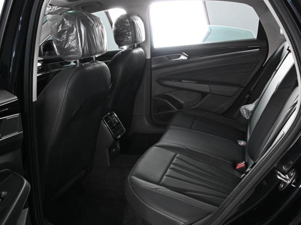 Volkswagen Passat (North America and China) II (China Market) Рестайлинг с пробегом 2024 года, цена 4 189 000 рублей, 43 км, седан, Автокод Объявления