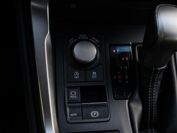 Lexus NX I с пробегом 2016 года, цена 3 250 000 рублей, 63180 км, внедорожник, Автокод Объявления