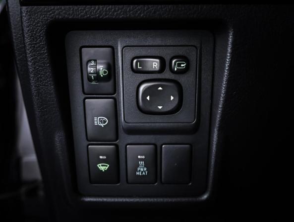 Toyota Land Cruiser Prado 150 Series Рестайлинг 1 с пробегом 2013 года, цена 3 688 000 рублей, 114315 км, внедорожник, Автокод Объявления