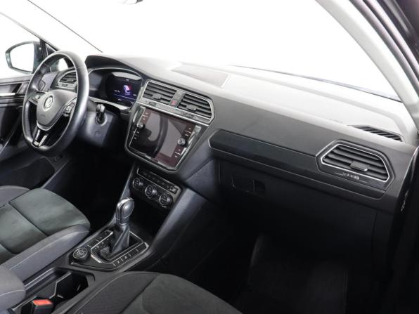 Volkswagen Tiguan II с пробегом 2018 года, цена 2 550 000 рублей, 73220 км, внедорожник, Автокод Объявления