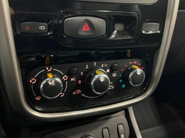 Renault Duster I с пробегом 2014 года, цена 990 000 рублей, 155000 км, внедорожник, Автокод Объявления
