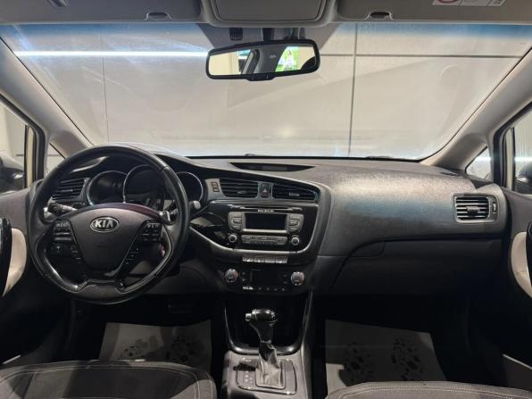 Kia Ceed II с пробегом 2015 года, цена 1 160 000 рублей, 134500 км, хэтчбек, Автокод Объявления