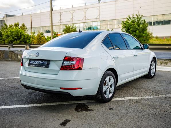 Skoda Octavia III (A7) Рестайлинг с пробегом 2018 года, цена 2 098 000 рублей, 104227 км, лифтбек, Автокод Объявления