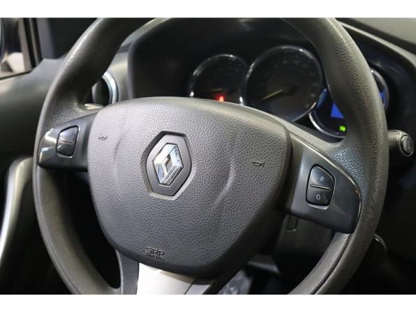 Renault Sandero II с пробегом 2017 года, цена 792 800 рублей, 178980 км, хэтчбек, Автокод Объявления