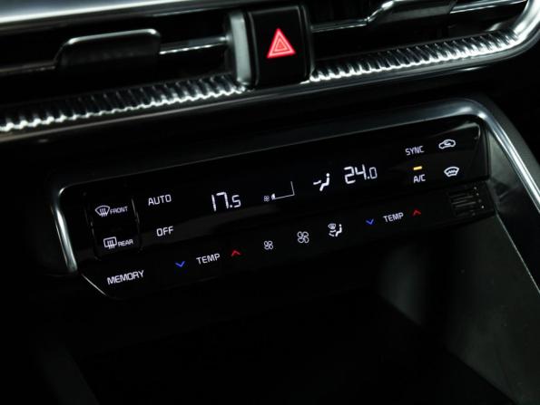 Kia K5 III с пробегом 2020 года, цена 2 259 700 рублей, 105742 км, седан, Автокод Объявления