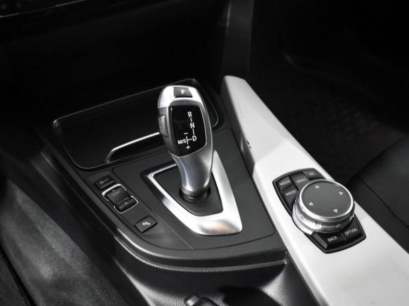 BMW 3 серии VI (F3x) Рестайлинг с пробегом 2015 года, цена 1 249 000 рублей, 196885 км, седан, Автокод Объявления