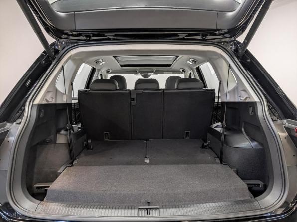Volkswagen Tiguan II Рестайлинг (China Market) с пробегом 2023 года, цена 4 240 000 рублей, 28088 км, внедорожник, Автокод Объявления